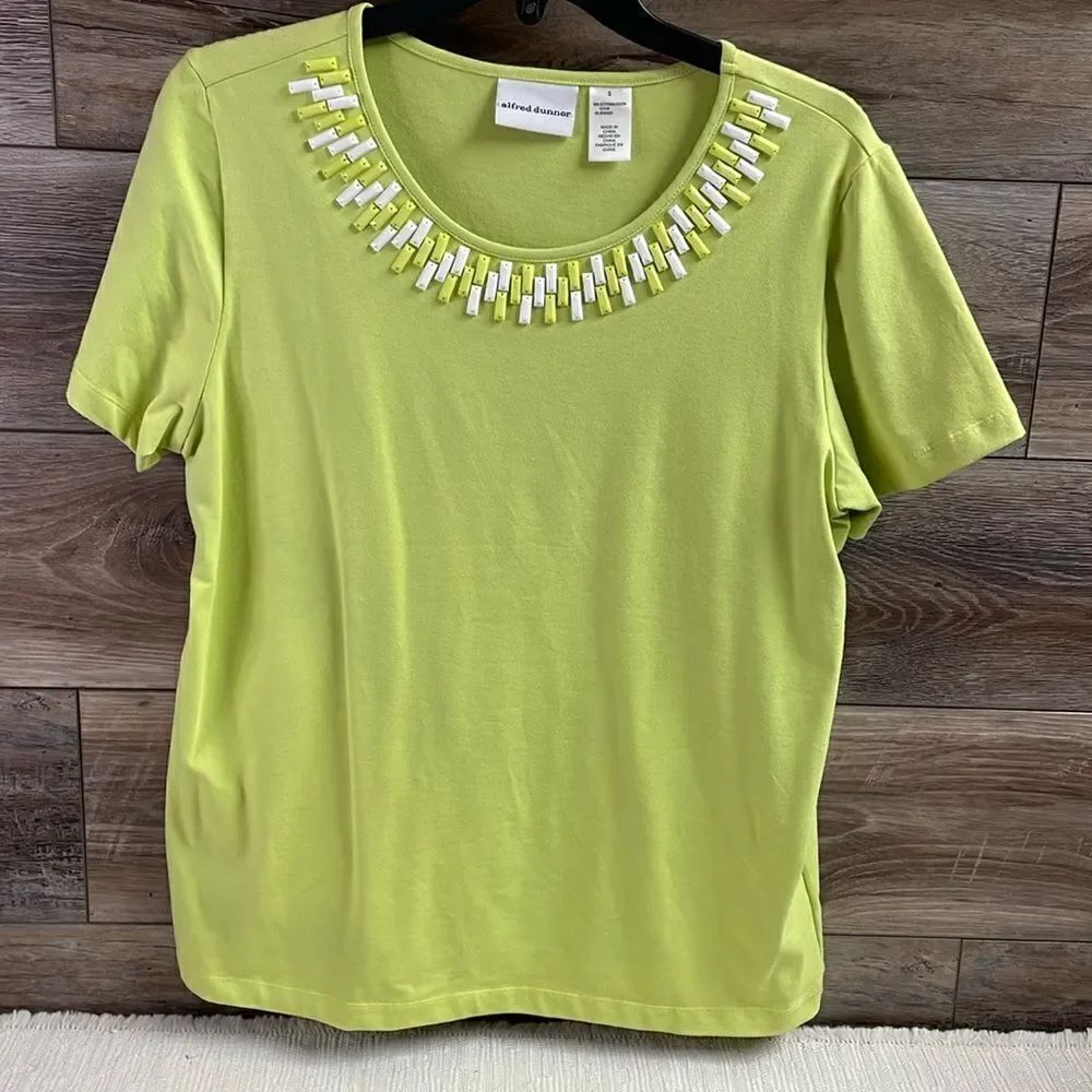 Alfred Dunner Scoop Neck Top, Ladies Size Small, Bright Green w/ Beaded Neckline